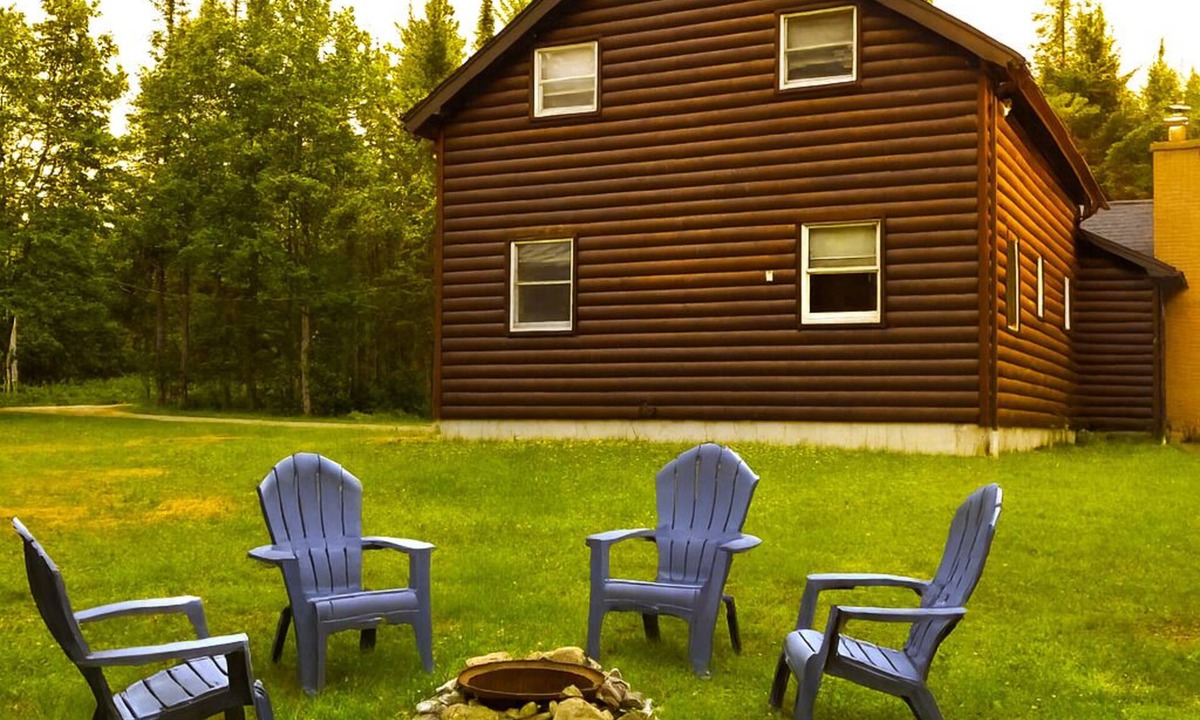 Brighton Cabin | Snowmobile getaway in Island Pond with VAST trail access
