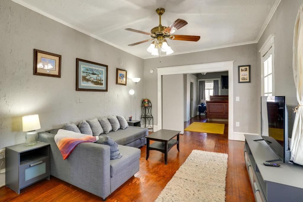 Mound Apartment | Snowmobile Trail On-Site: Lakefront Mound Apt!