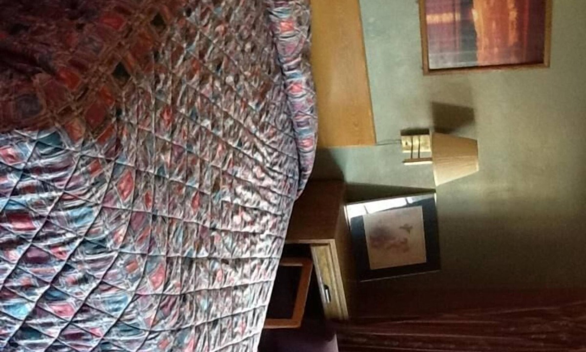 Show Low Hotel | Snowy River Inn