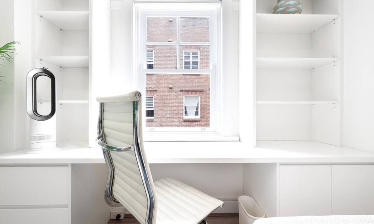 Bondi Beach Apartment | Snug 1-Bed Unit Across from Bondi Beach