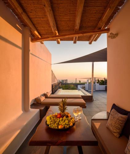 Megalochori Resort | Soil of Sun Luxury Villas & Suites