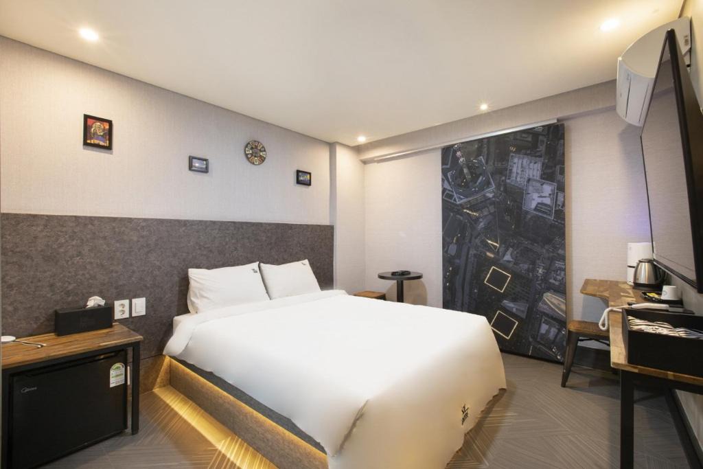 Busanjin Hotel | SoL Hotel