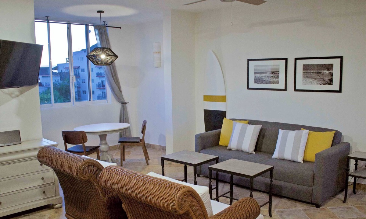 Emiliano Zapata Apartment | "Sol", One bedroom Apartment. You can walk to Beach and Restaurants.