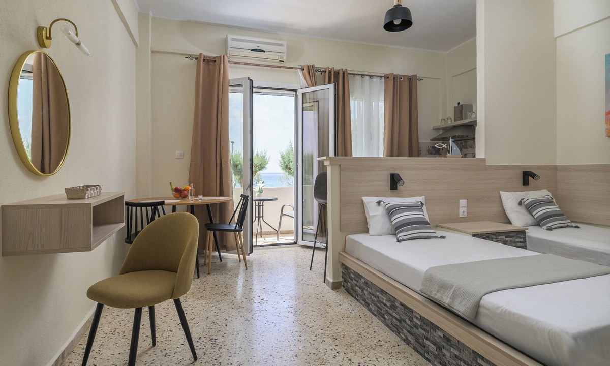 Koutsouras Apartment | SOLE e MARE #A2 Beachfront Apartment – Just 10 Meters from the Sea!