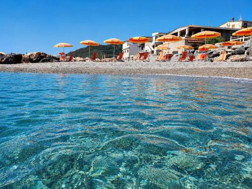 Fuscaldo Cabin | Sole E Mare