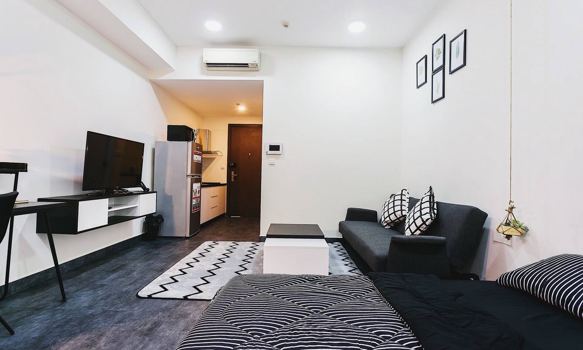 Bach Dang Riverside Apartment | Soleil Saigon ★Pool Deluxe Studio 5' to Center ★Urban View
