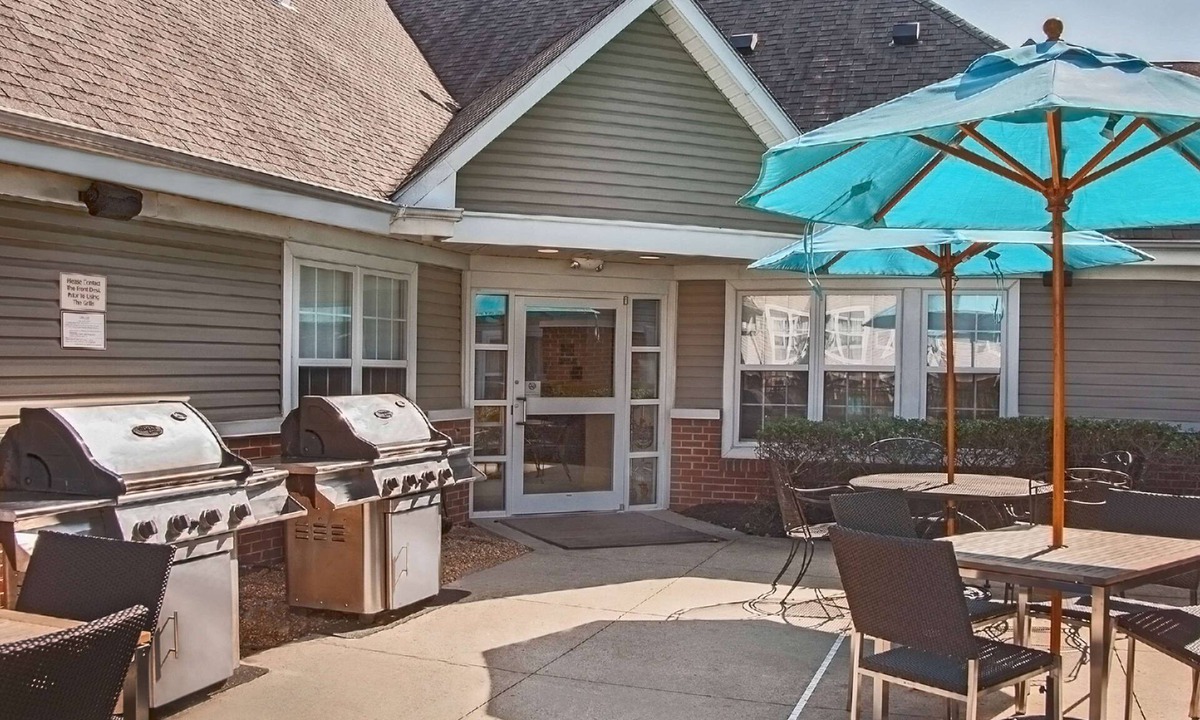 Barracks Road Hotel | Sonesta ES Suites Charlottesville University