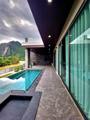 Vang Vieng Hotel | Song View Pool Villa