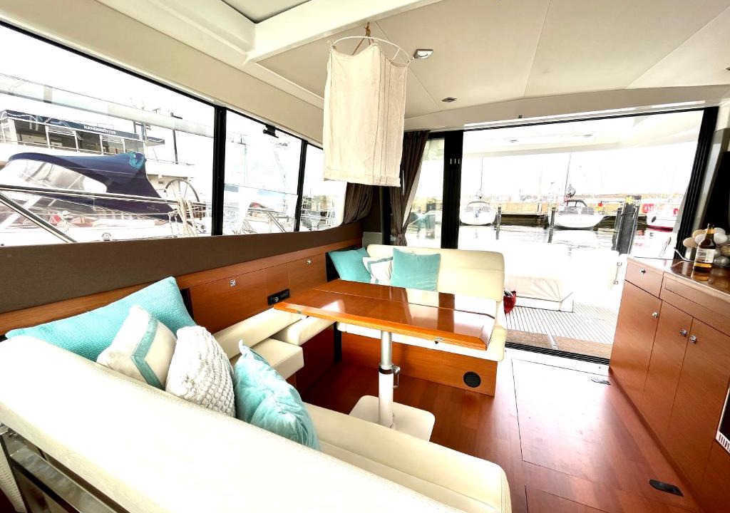 Dusternbrook Boat Rental | Sonnige Yacht Boot Ein Ferienhaus auf dem Wasser