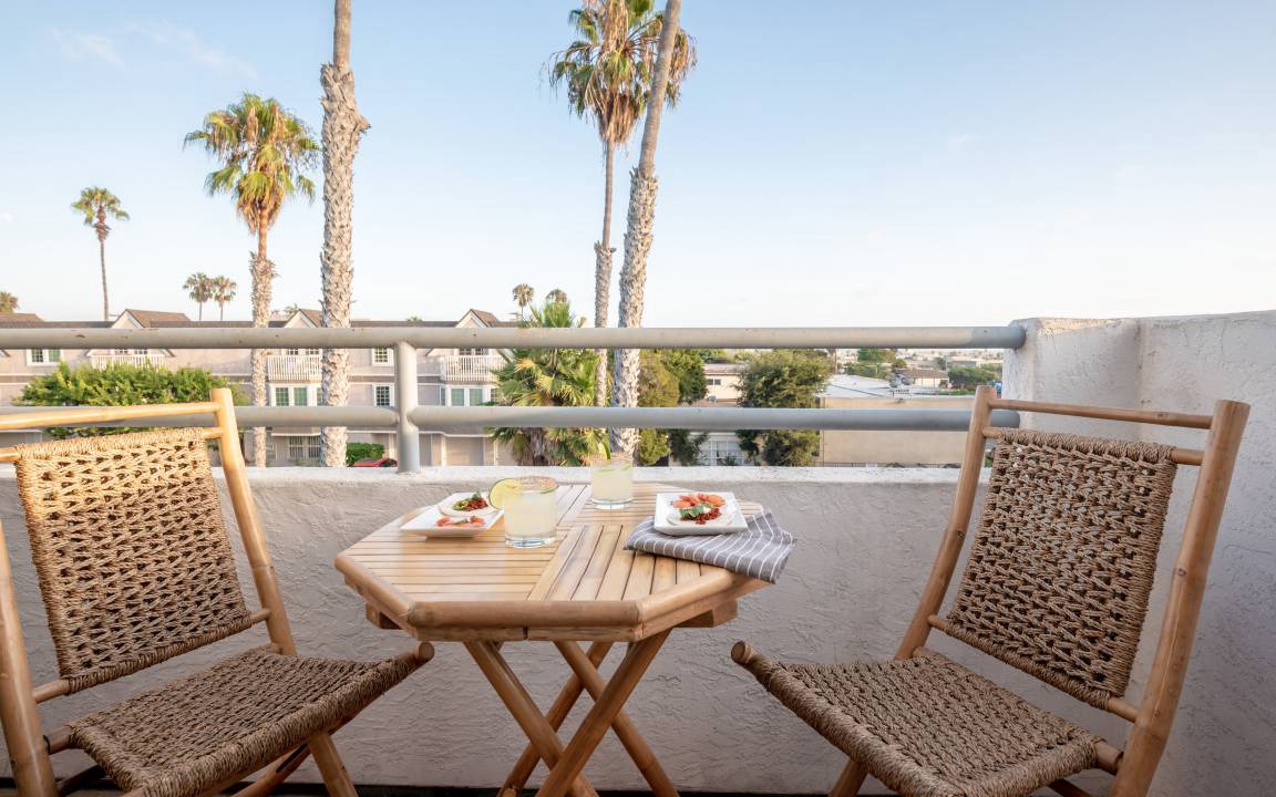 North Pacific Beach Apartment | Sonrisa 3 Unit Buyout by AvantStay 10 Min from Belmont Park