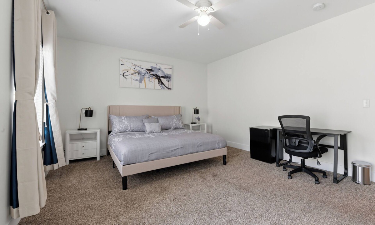 North Oak Park Apartment | Soothing studio with WiFi in vibrant Sacramento