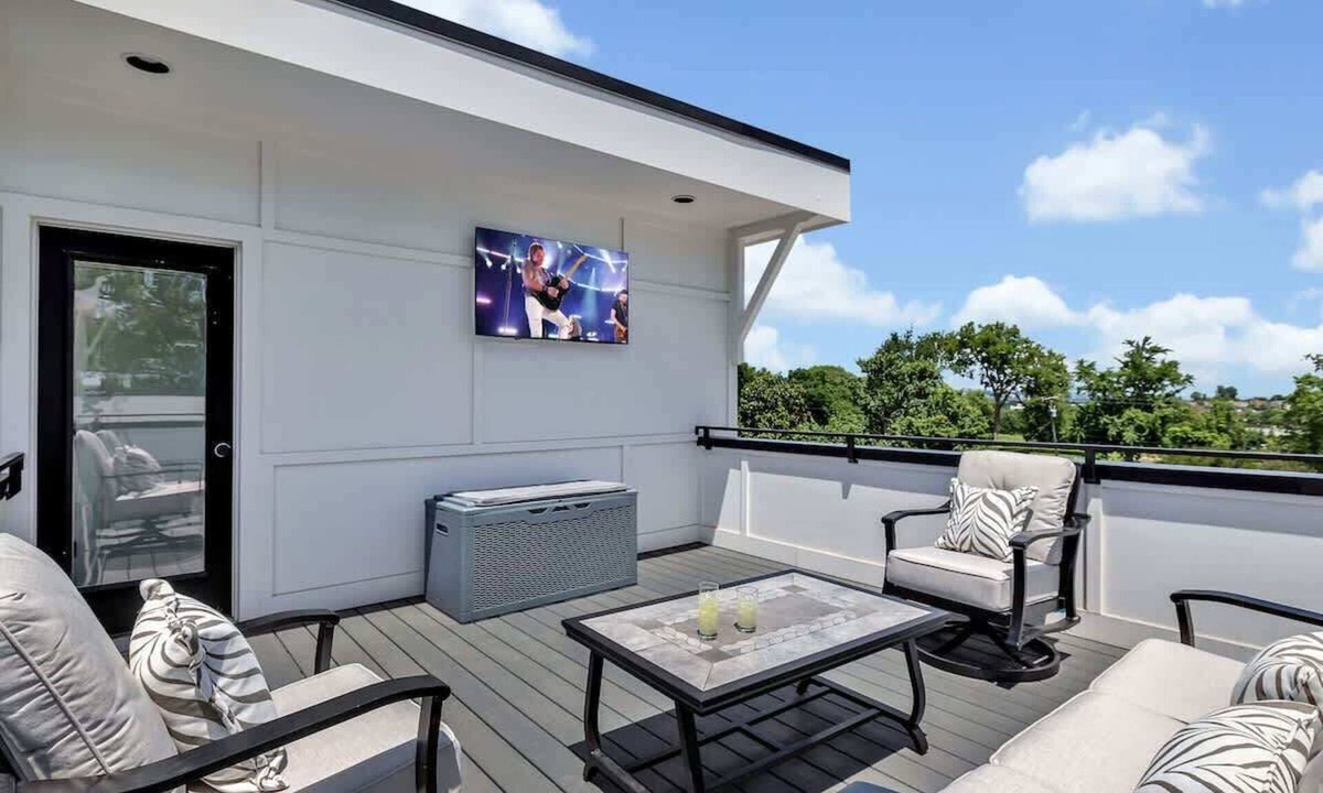 Berry Hill House | Soprano-Private Rooftop-Minutes to Broadway!