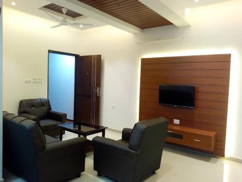 Adyar Apartment | Sosh service apartments