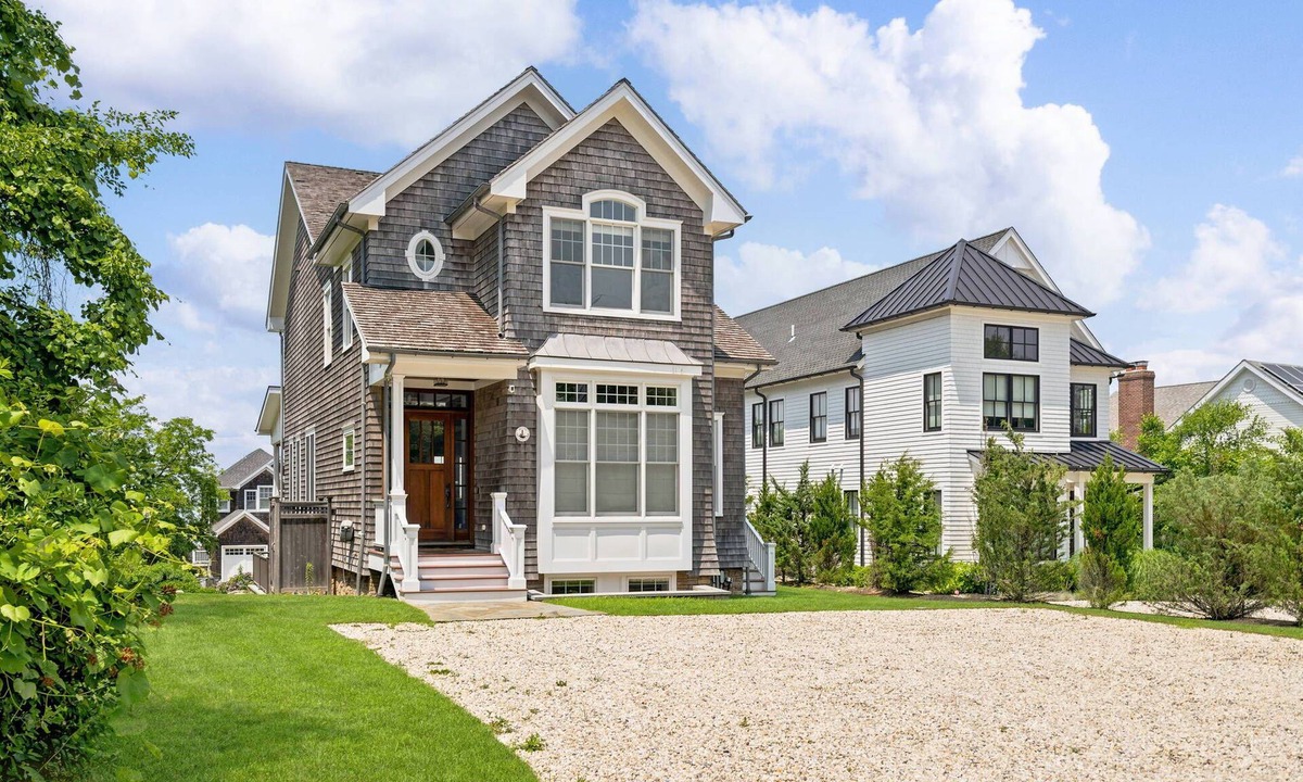 Northville House | Sound-view Shingle Home in Jamesport, Walk to Iron Pier Beach