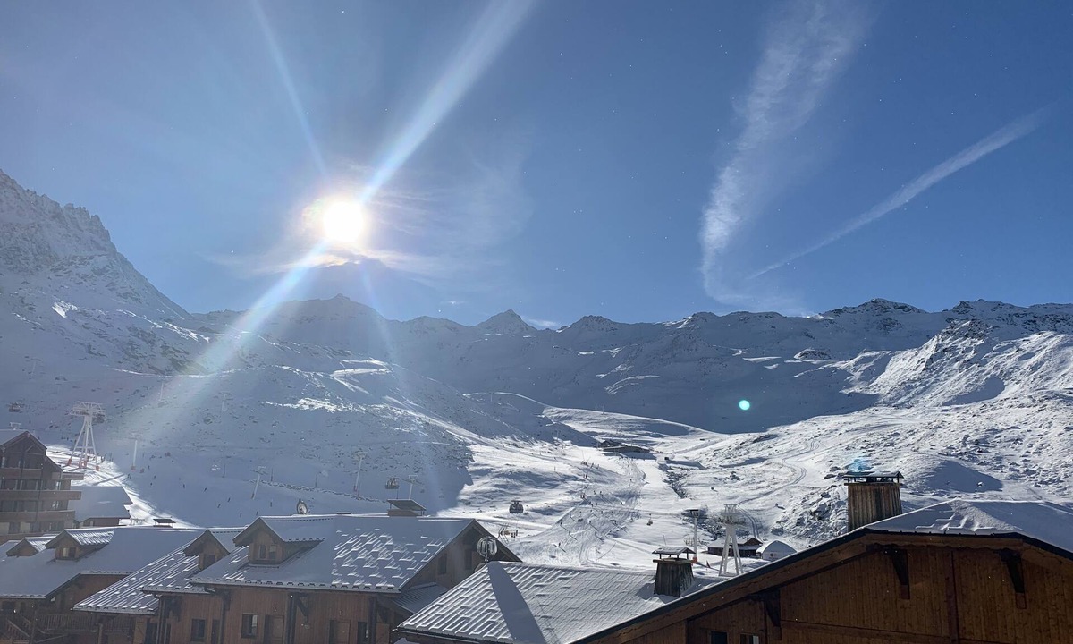Val-Thorens Apartment | South facing, ski in ski out, apartment for 6 to 8 people