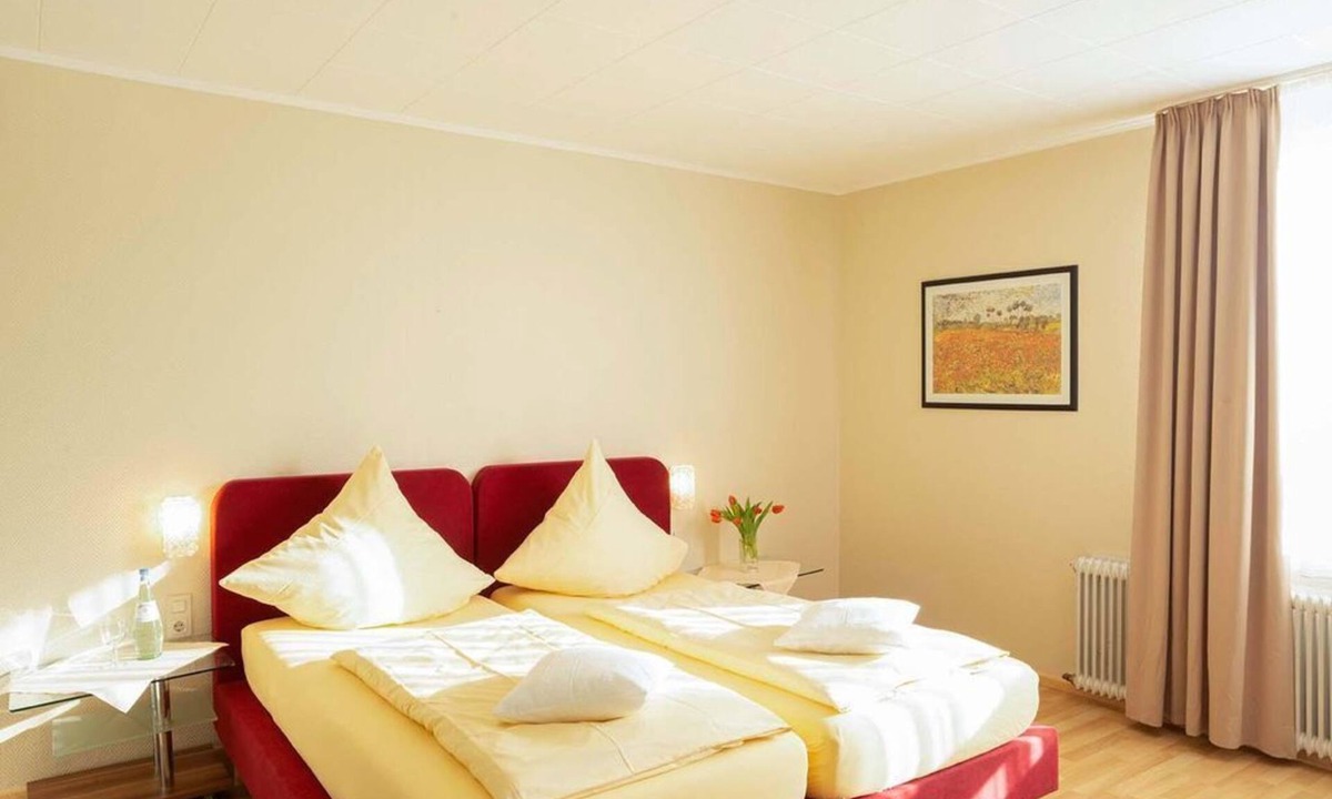 Bollendorf-Pont House | South side without balcony with panoramic view, from 12 nights - Waldhotel Sonnenberg