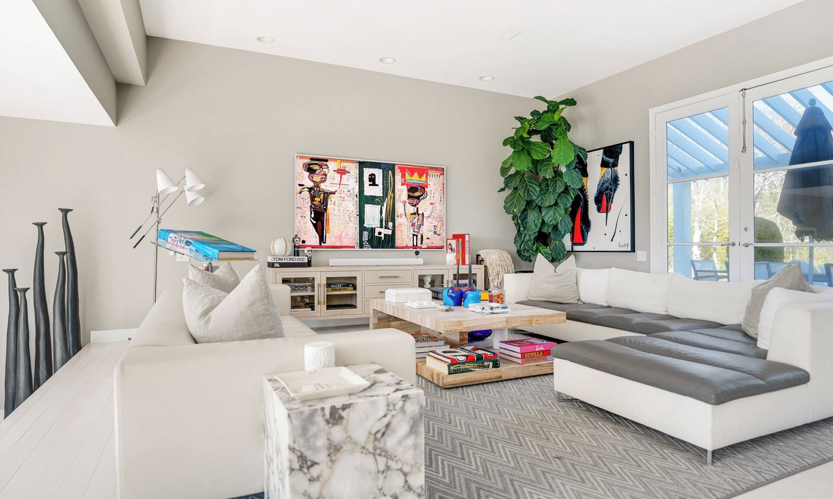 North Sea House | Southampton Summer Bayfront + Heated Saltwater Pool