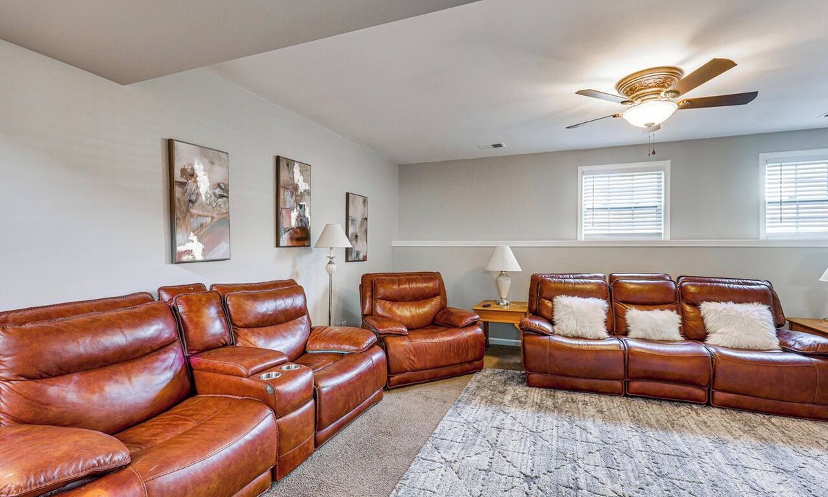 Birmingham House | Southern Charm Spacious 4-bedrooms 3 full baths Home in Lovely Birmingham, AL