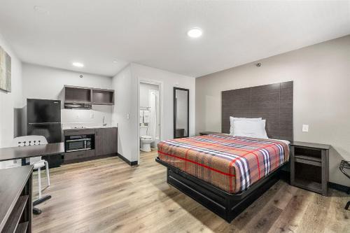 Forest Park Hotel | Southern Suites Forest Park