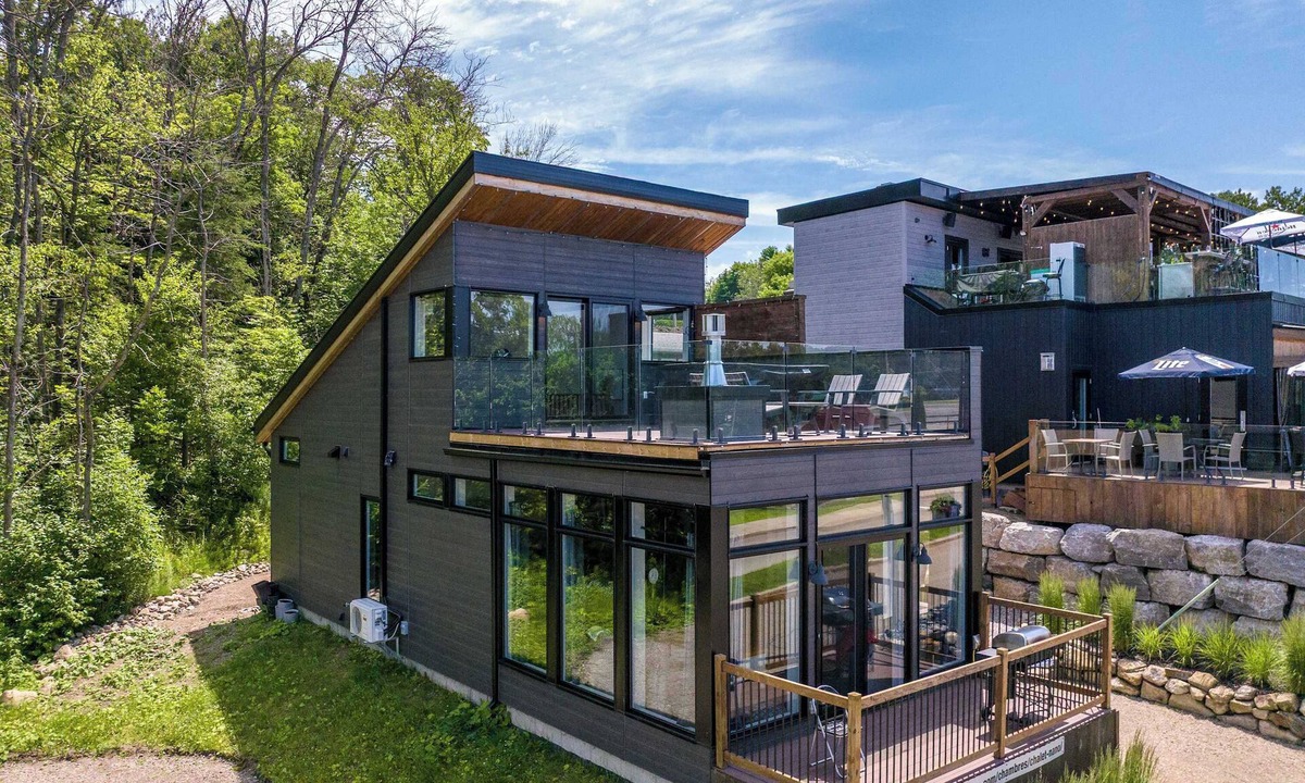 Saint-Gabriel Ski Chalet | Spa and Outdoor Activities | Le Nano