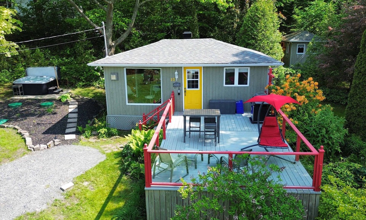 Montmagny House | Spa & River view | Le Jardin