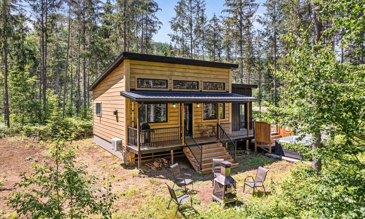 Mauricie Ski Chalet | Spa & Sauna - Le Ptit Cool Des Bois