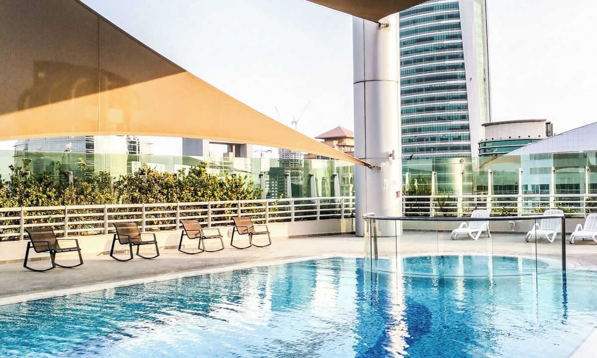 Jumeirah Lake Towers Apartment | Spacious 1BR with Balcony in JLT