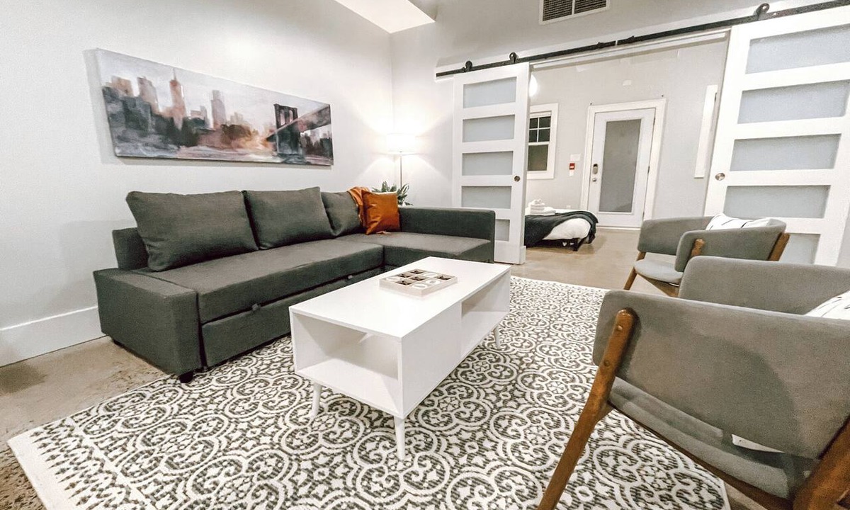 Downtown Halifax Apartment | Spacious 1brm Apartment Downtown Halifax- 10min walk to HFX WATERFRONT