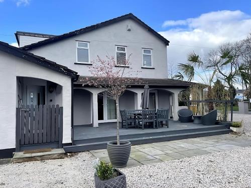 Clayton le Dale Apartment | Spacious 2 Bed Ribble Valley Apartments