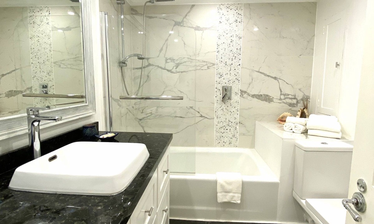 Porters Resort | Spacious 2 bedroom 2 bathroom sleeps 5, pool, tennis, beach, WiFi GB107