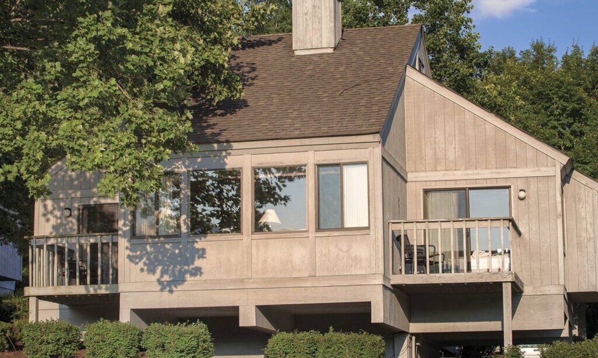 Stonecrest Apartment | Spacious 2 BR | Foxrun Townhouses