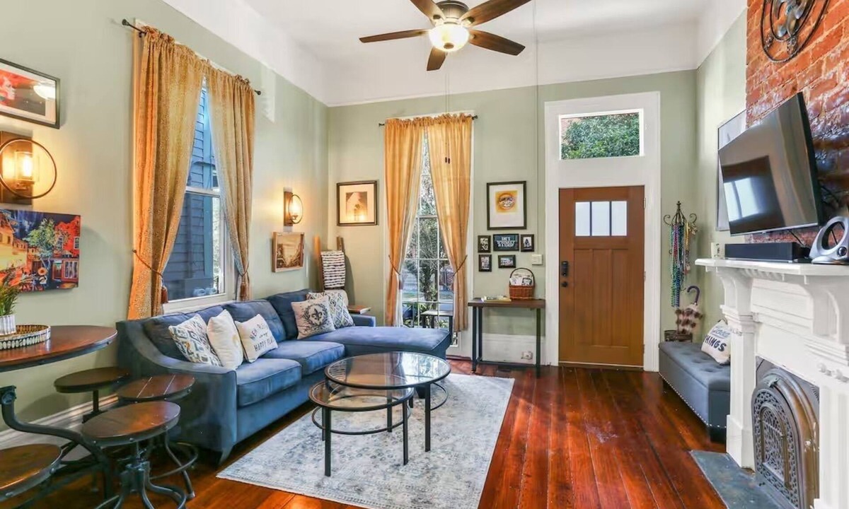Touro Condo | Spacious 2BR/2BA Uptown Condo - Walk to Magazine St. Dining, Shops & Streetcar