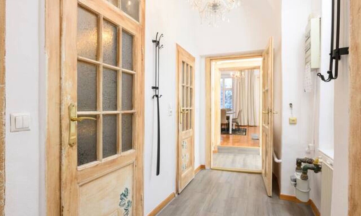 Modling Apartment | Spacious 2BR Stay for 6 Heart of Mödling