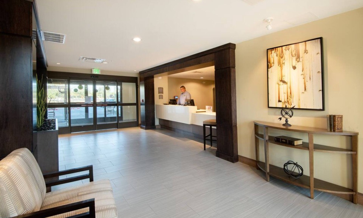 Scottsdale Apartment | Spacious 2BR Suite w/Kitchen | Pool + Fitness Ctr