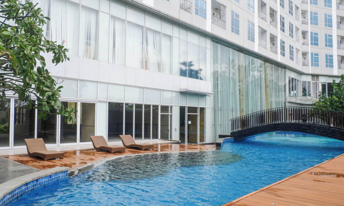 Surabaya Apartment | Spacious 2Br With Extra Room At Grand Sungkono Lagoon Apartment