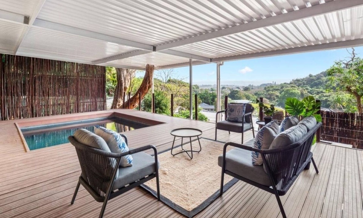 Durban North House | Spacious 3 Bed Room House, Pool Ideal Families & Groups, Secure & Central