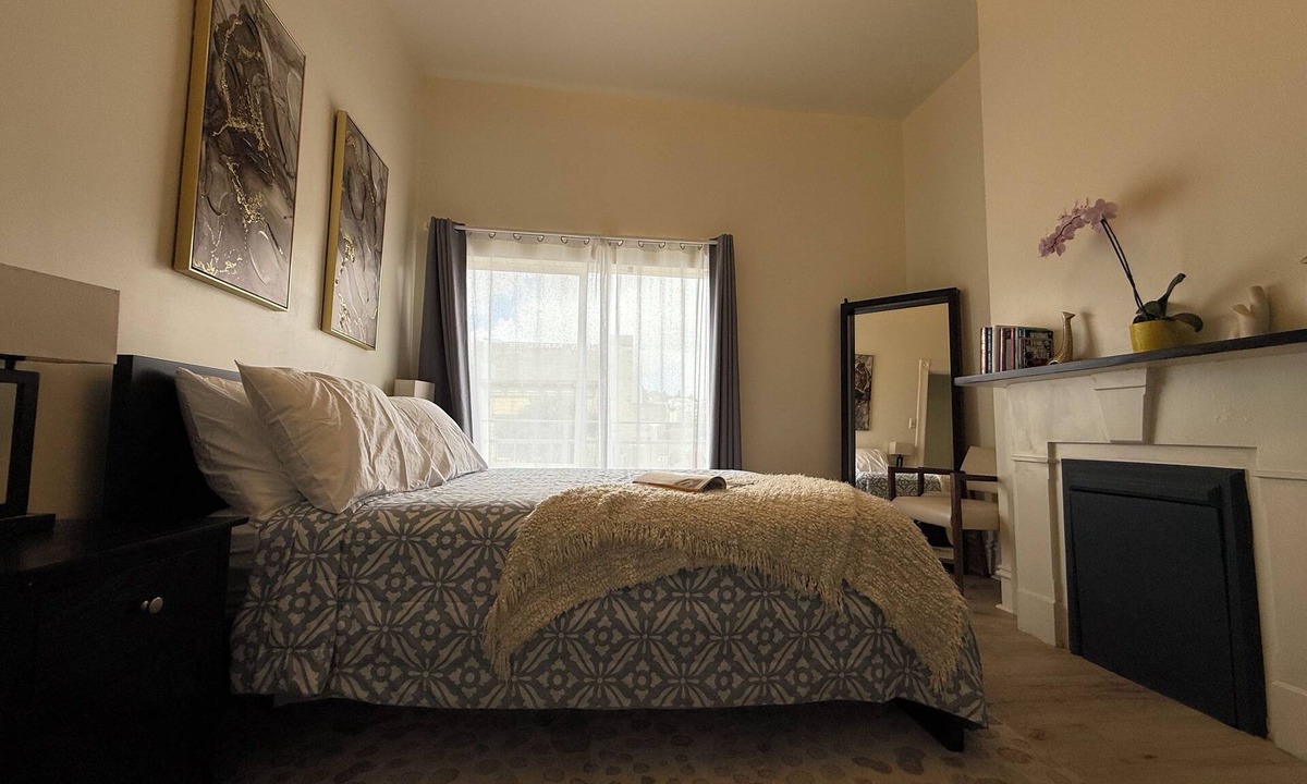 Mission District Apartment | Spacious 3 Bedrooms,2 baths with an Office in the Mission near Castro