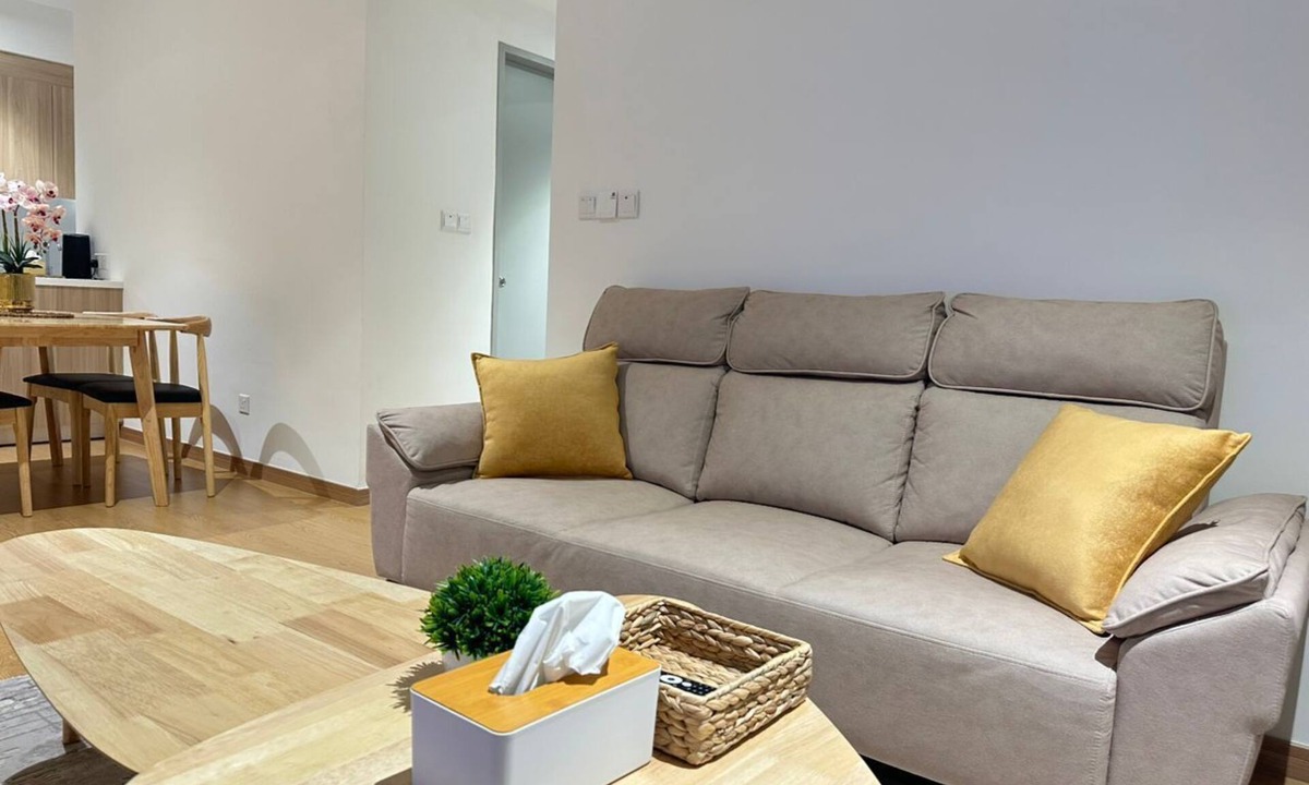 Kuala Langat District Apartment | Spacious 3-bedroom apartment with AC, Netflix, WiFi nearby KLIA, Splash Mania