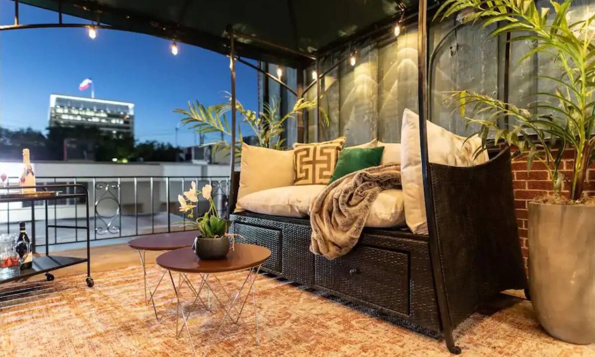 Midtown Apartment | Spacious 3-bedroom apartment with AC, WiFi in cool Houston