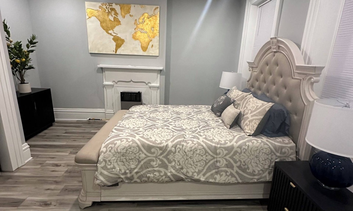 East Allegheny House | Spacious 3-bedroom townhome in Pittsburgh's famous Northside.