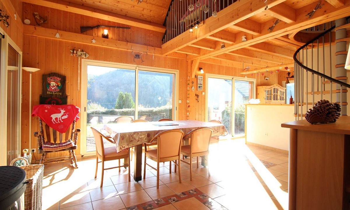 Mont-Dore Ski Chalet | Spacious 3* chalet with parking and WiFi in Mont Dore
