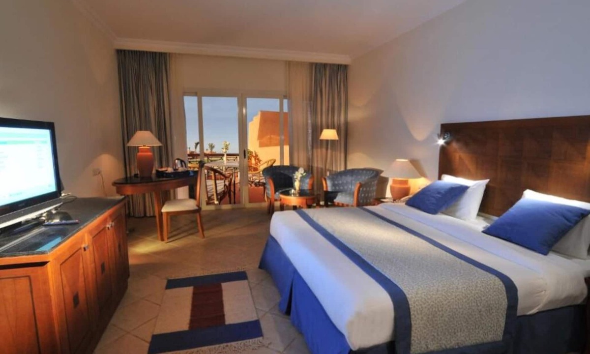 Port Ghalib Hotel | Spacious 3-Room Getaway | Reef Diving, Pools, Beachside Dining, Spa & Kids' Club