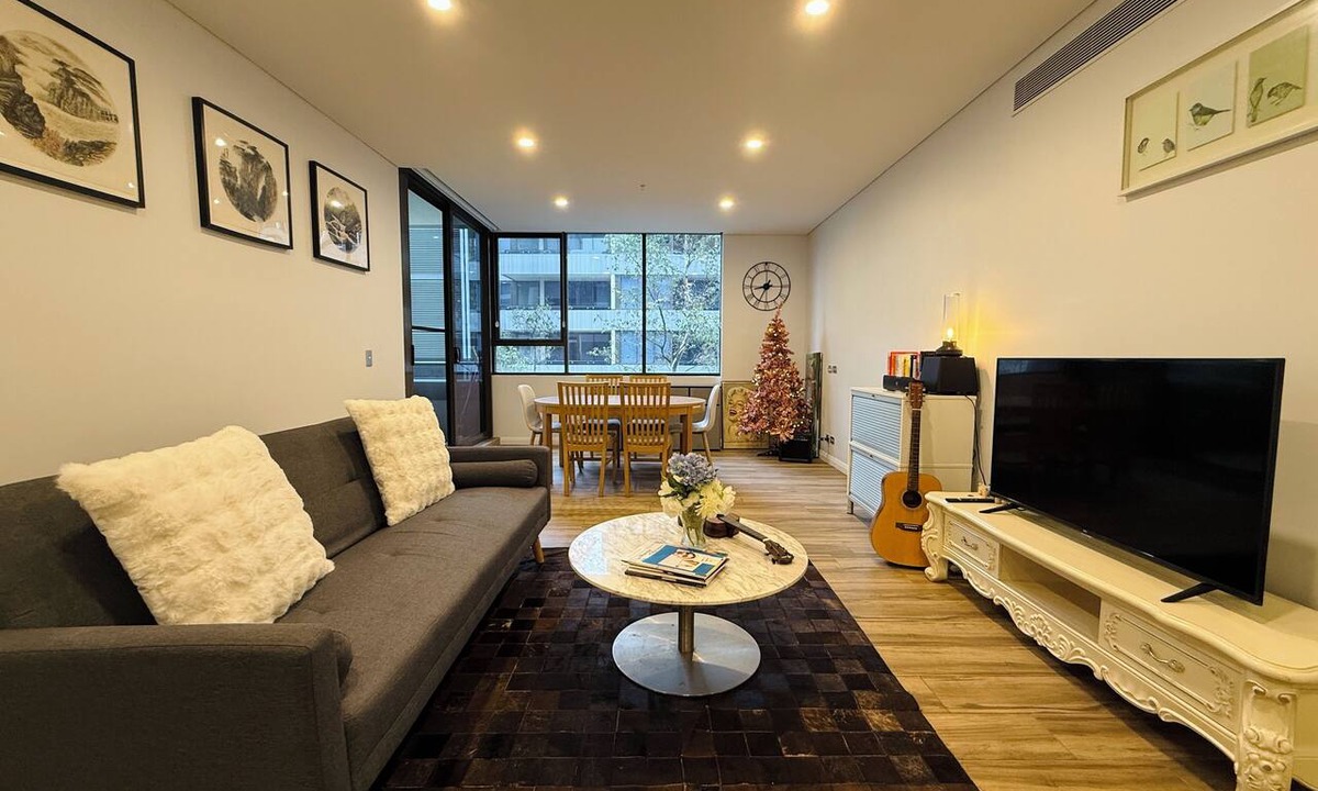 Mascot Apartment | Spacious 3Bed 2Bath 1Car Mascot Apt near airport