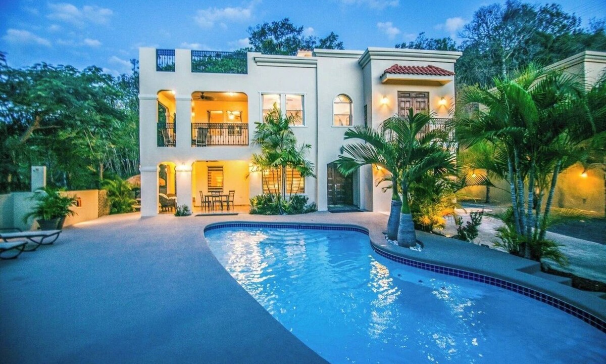 Ensenada Villa | Spacious 3BR 3BA Home Private Pool Walk to Beach