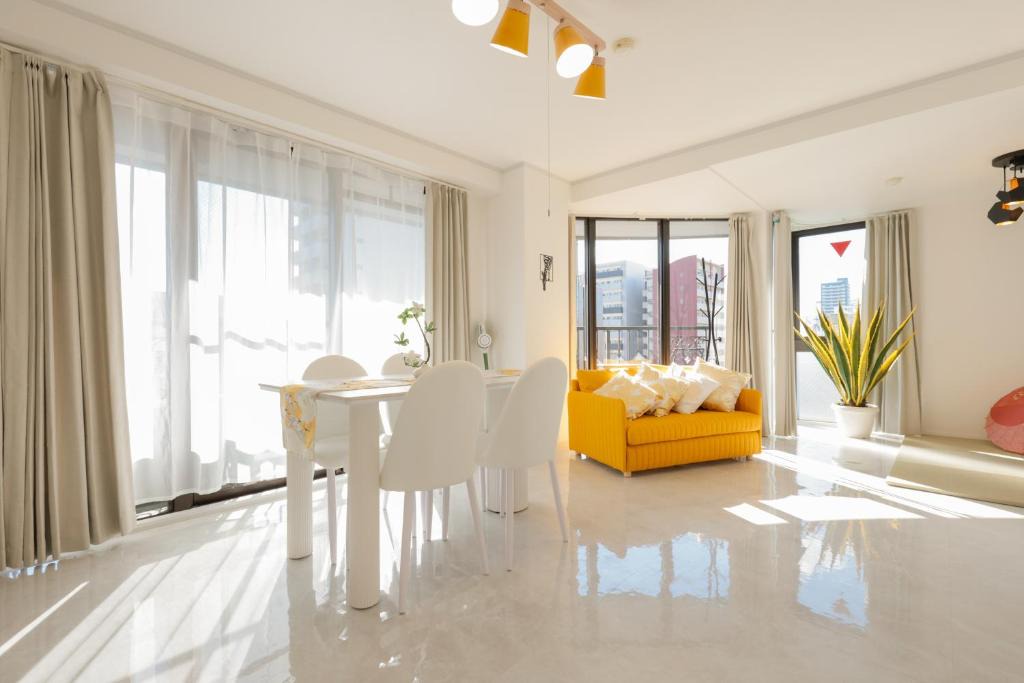 Tennoji Apartment | Spacious 3BR Apartment for 8 guests near Namba with Free WiFi