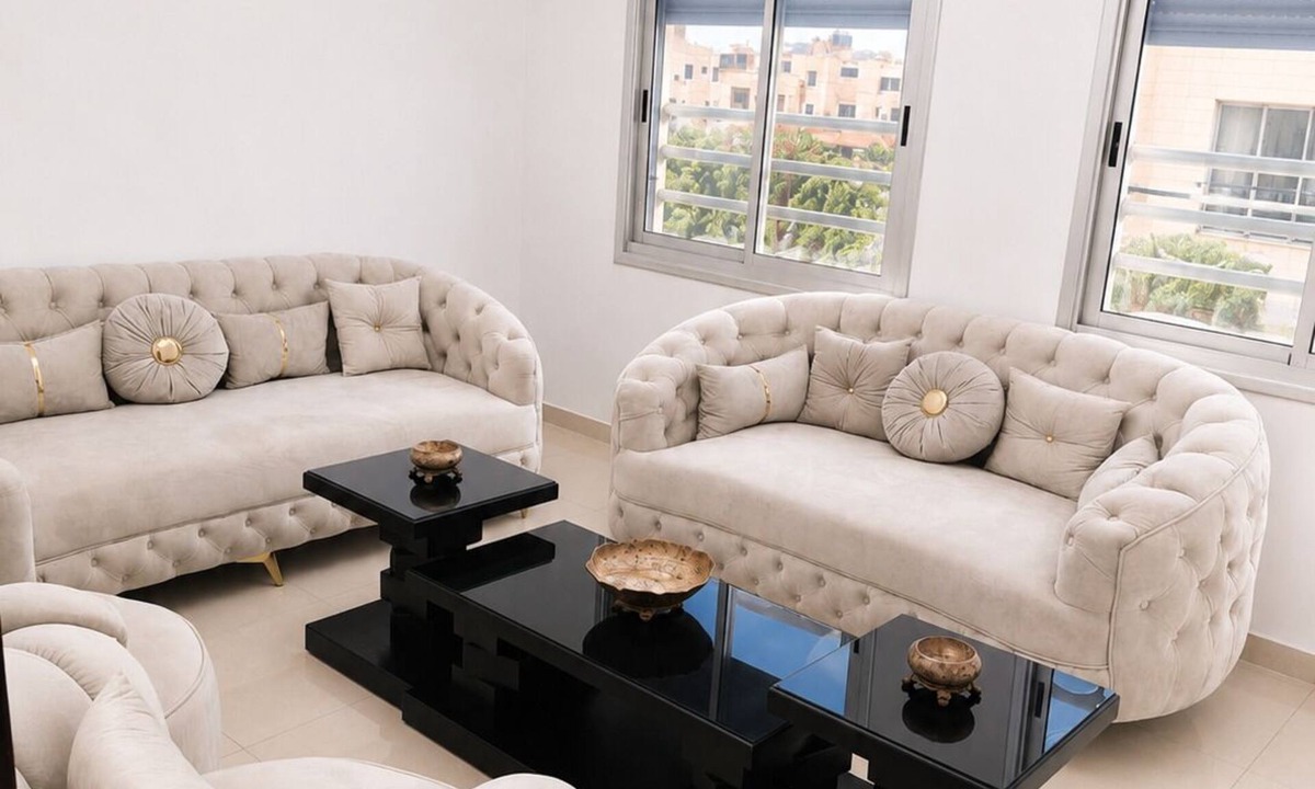 Amman Apartment | Spacious 3BR | Cool in Summer, Warm in Winter | AC Throughout | Cozy Family Stay