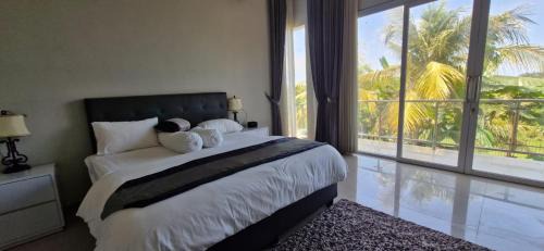 Mendoyo Villa | Spacious 3BR Villa in Jembrana