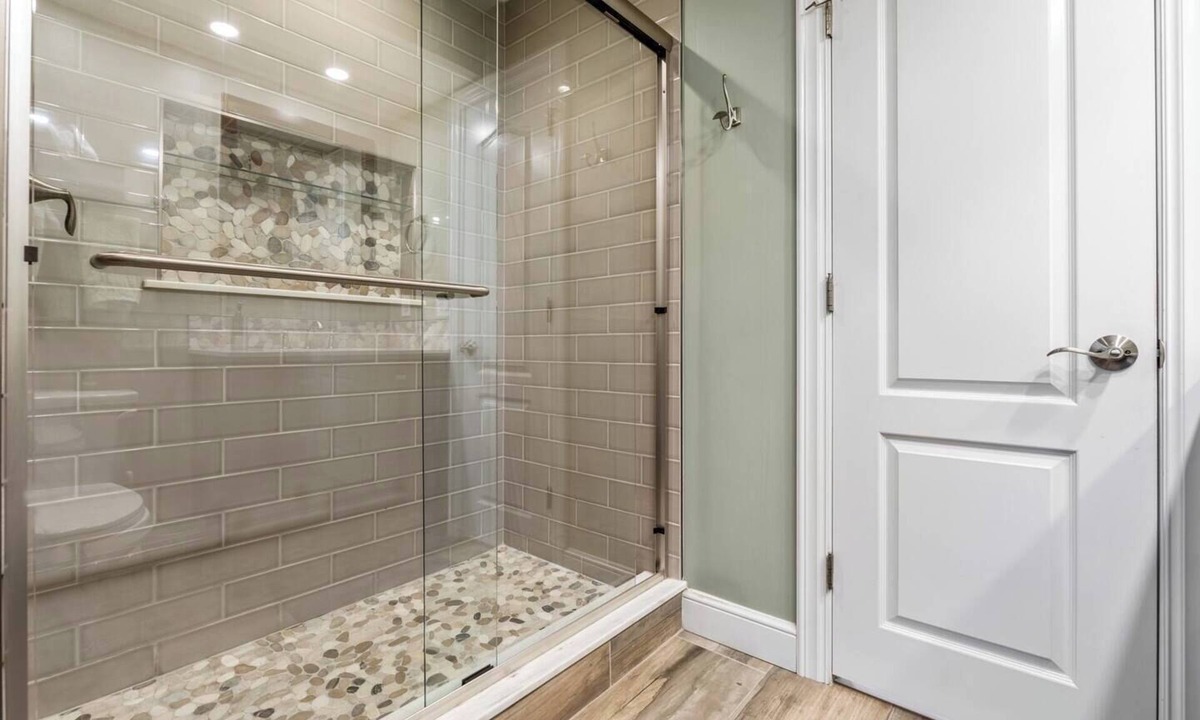 University Heights House | Spacious 4-bedroom house in awesome University Heights with WiFi, AC