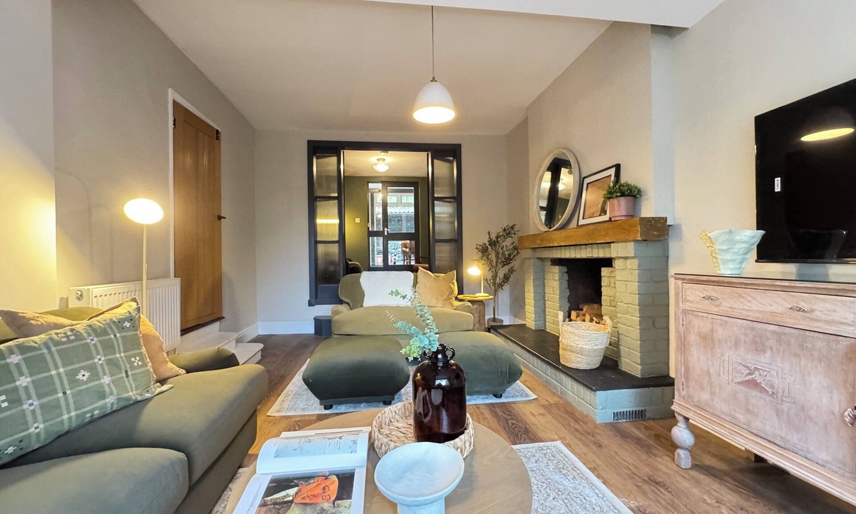 Little Malvern House | Spacious 4-Bed Cottage w/Hot Tub & Parking in Malvern.Perfect for Family Getaway