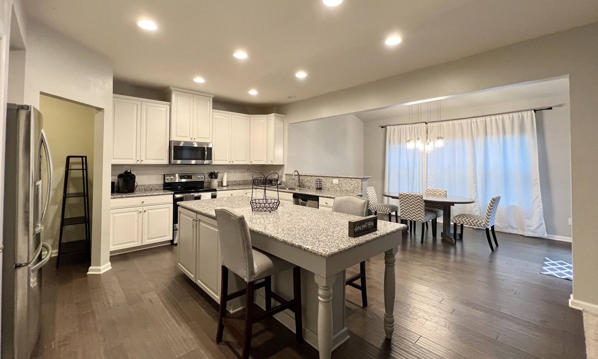 Dixie - Berryhill House | Spacious 4 Bed in Steele Creek w Fenced Yard